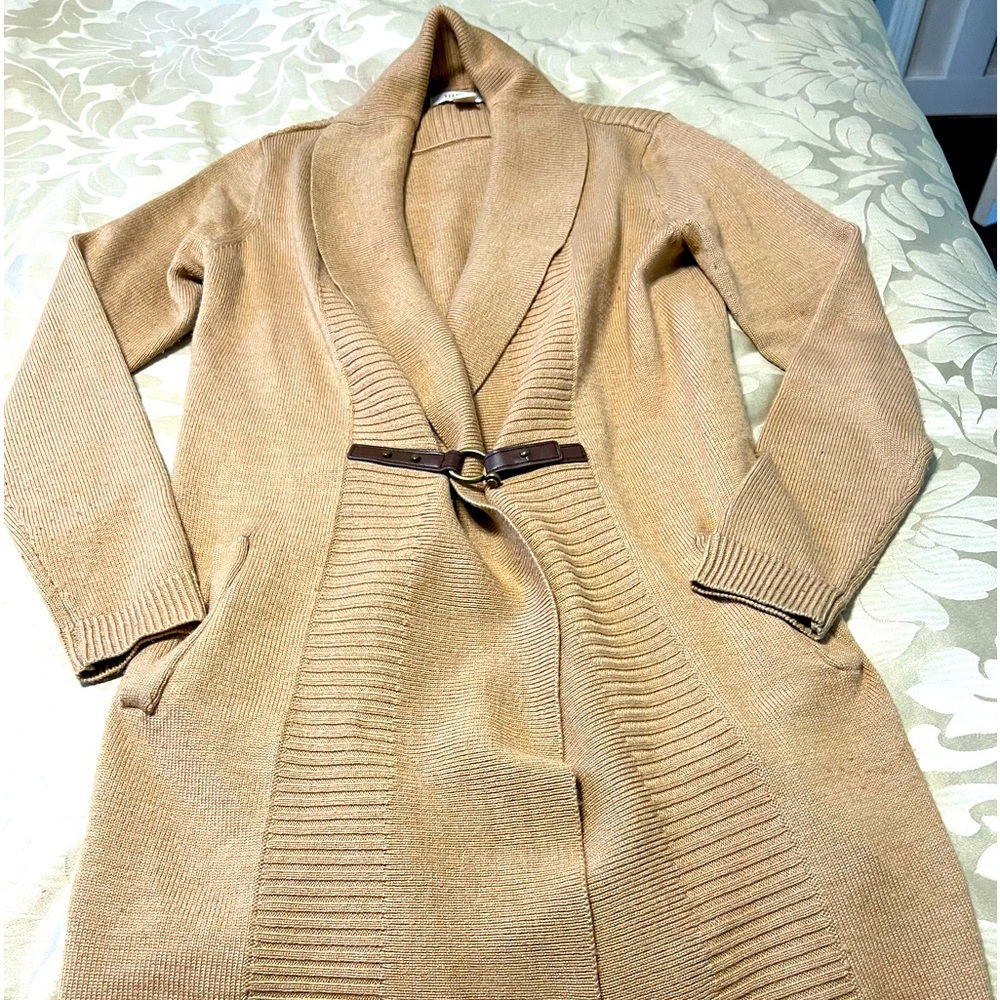 Ellen Tracy classic shawl collar sweater